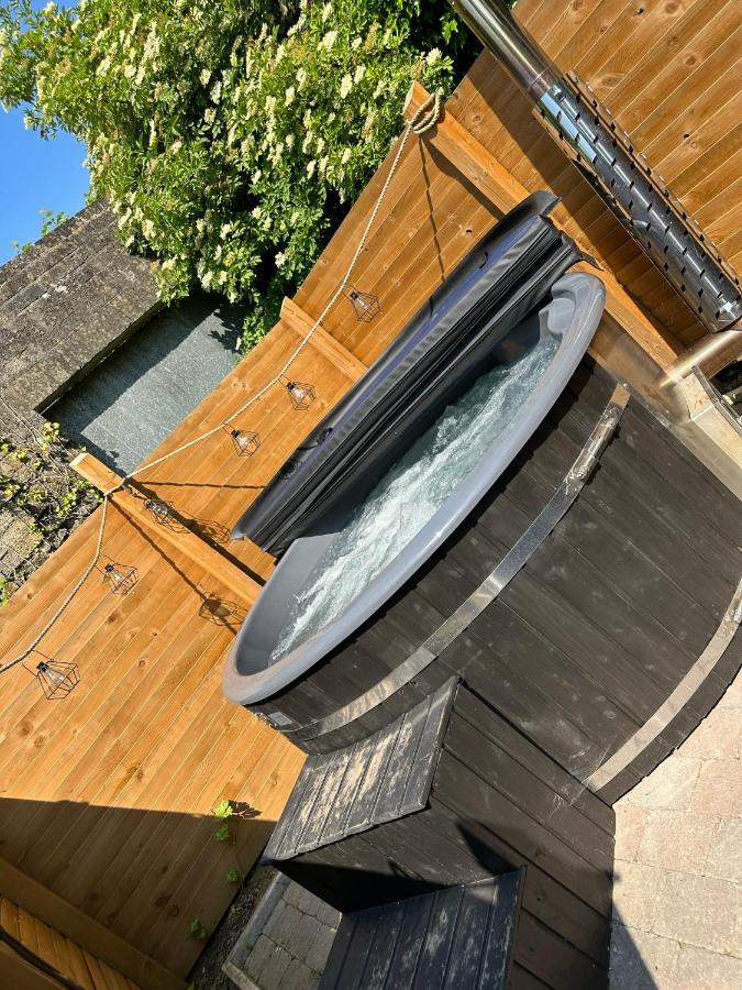 The Secret Garden - Hot Tub North Coast Campsite *